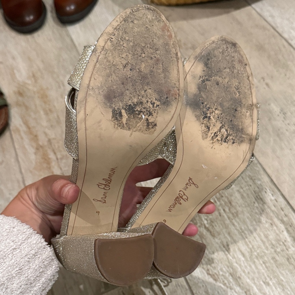 Sam Edelman Size 9 Silver Shimmer Block Heel Sandals - Picture 7 of 7